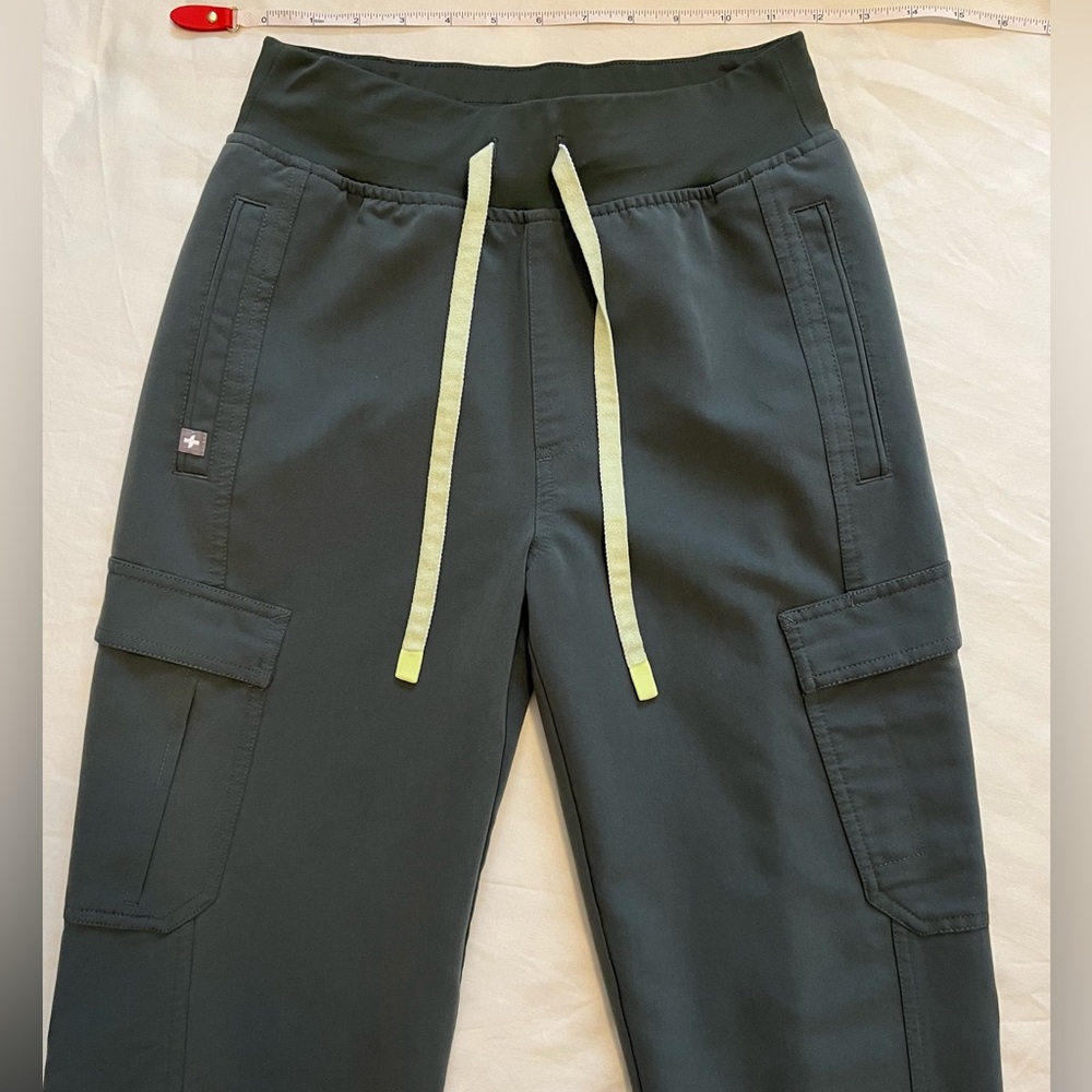 Size XS Bonsai Figs scrub pants high waisted straight leg